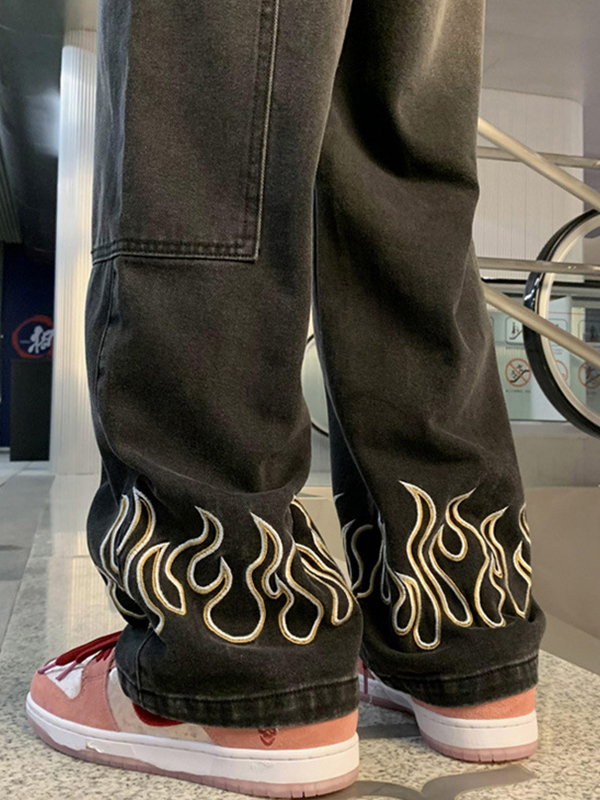 Jean recto suelto con estampado de llamas para hombre-1