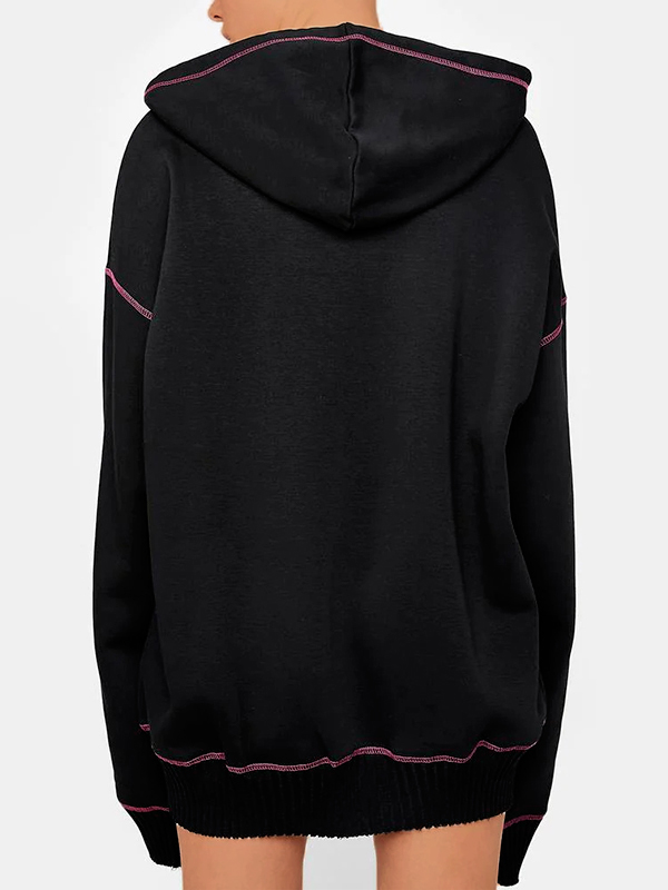 Sudadera con capucha extragrande con estampado de diamantes de imitación y calavera gótica-4