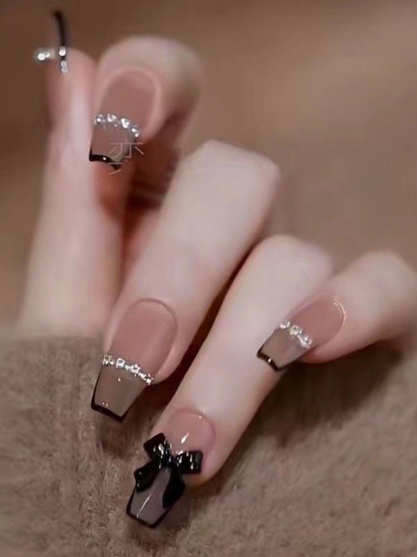 24 piezas de decoración de lazo de cadena de diamantes de imitación prensa en las uñas-1