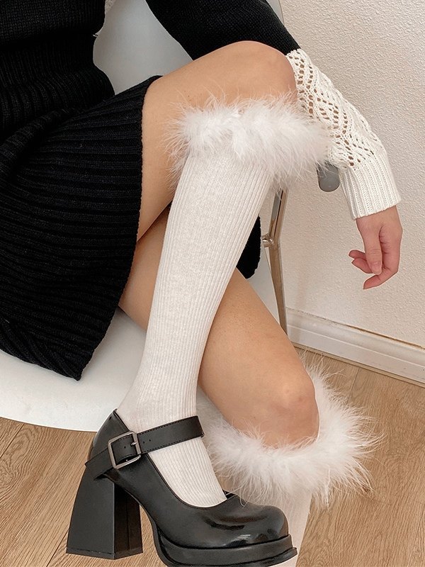 Calcetines hasta la rodilla con detalles de plumas-2