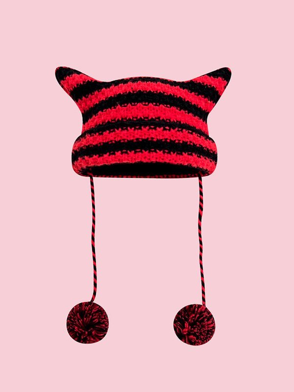 Gorro de punto a rayas con detalle de cuerno-1