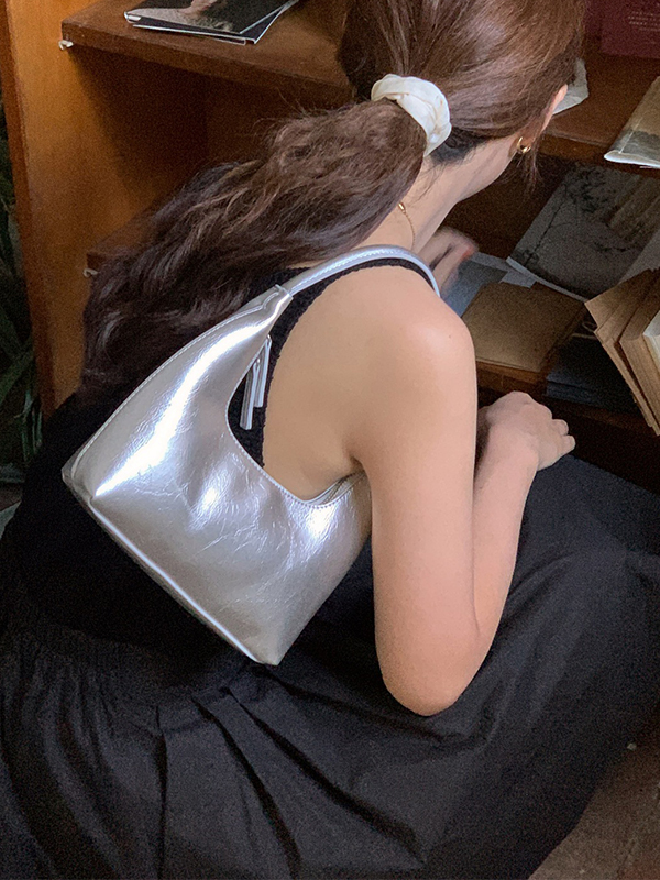 Bolso de hombro francés versátil de color sólido-4